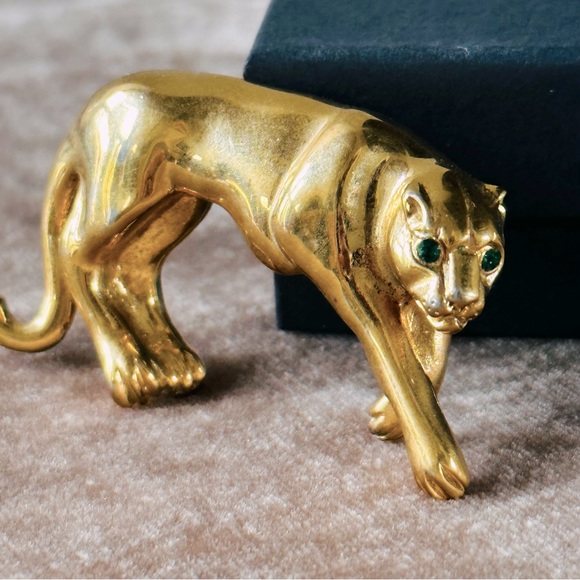 GIVENCHY Panther Gold brooch pin vintage lioness designer lion - Picture 3 of 8